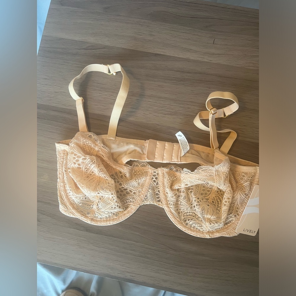 Lively Cream Lace Bra